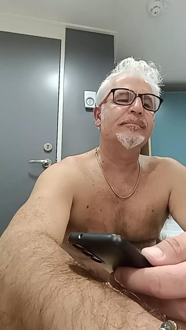 donopiacere on Cam4 