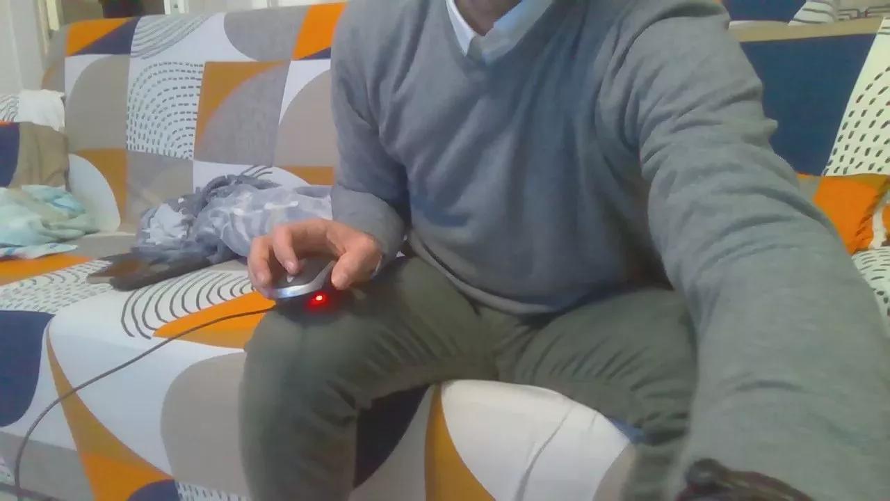 eros1981hot1 on Cam4 