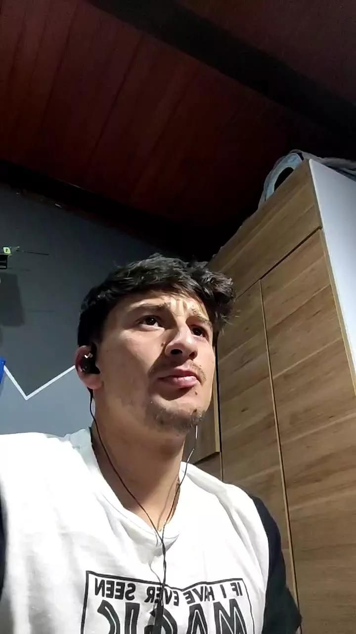 Esteban19PG on Cam4 