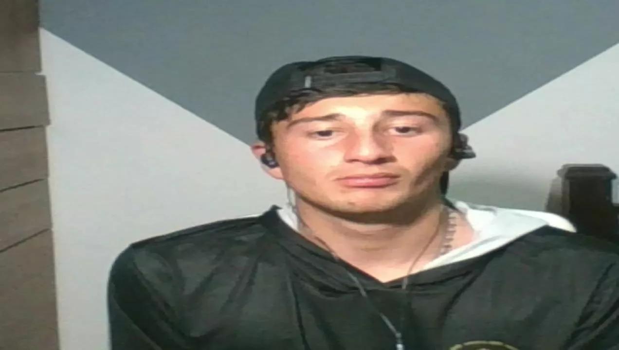 Esteban19PG on Cam4 