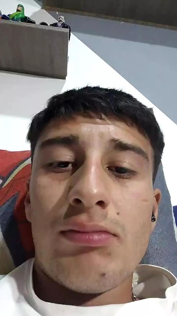 Esteban19PG on Cam4 