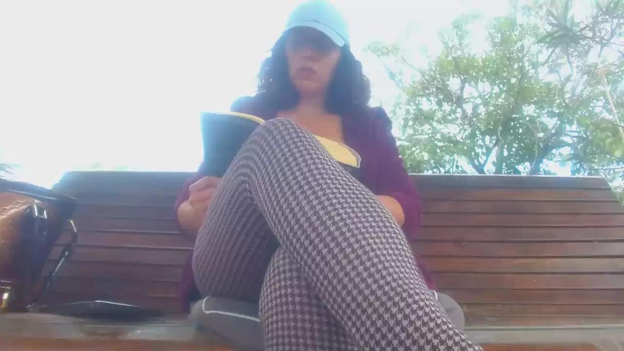 French_Claire25 on Cam4 