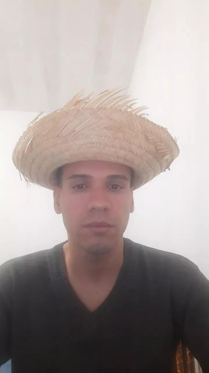Gabriel_vale98 on Cam4 
