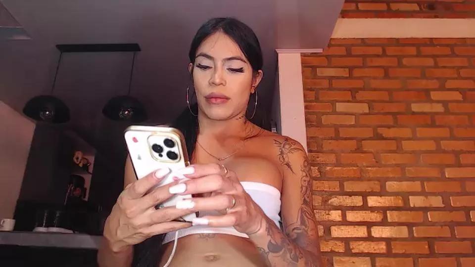 Goddessxfox on Cam4 