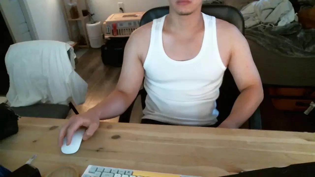 gunwow on Cam4 