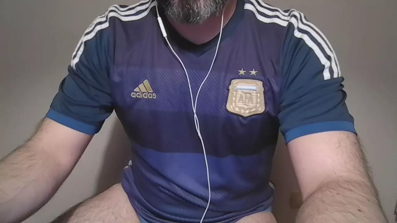 hairymofos on Cam4 
