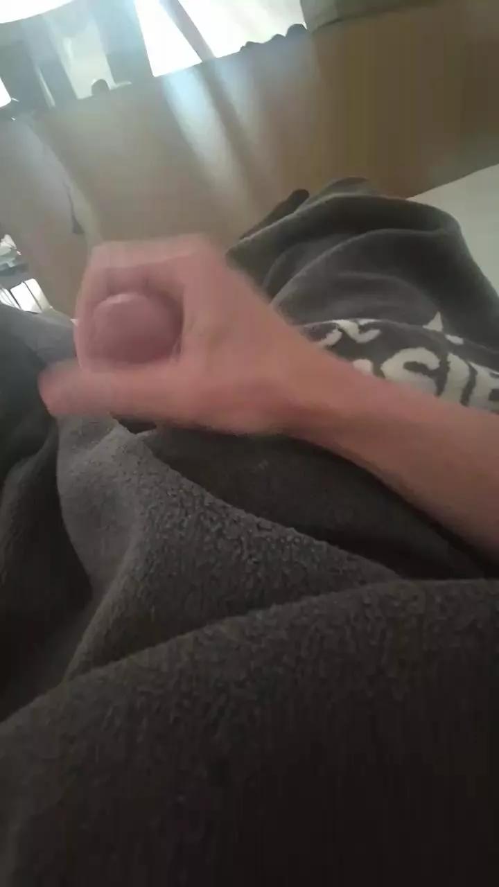 Hornyboy48196 on Cam4 