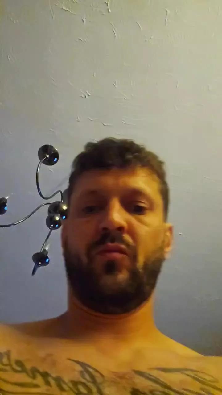 hornyuk871 on Cam4 