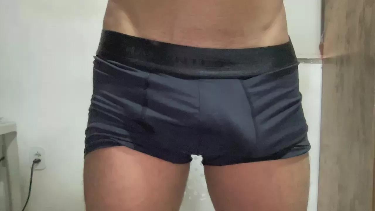 Hunter04 on Cam4 