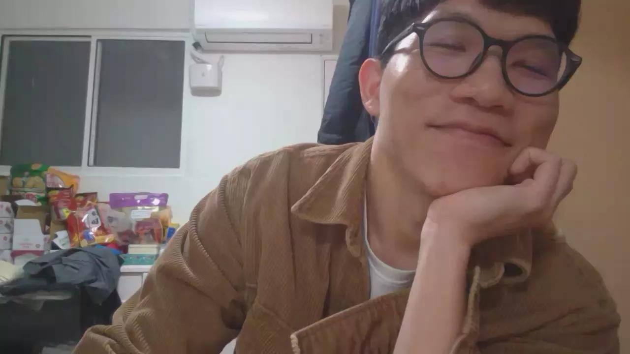 iii_dh_iii on Cam4 