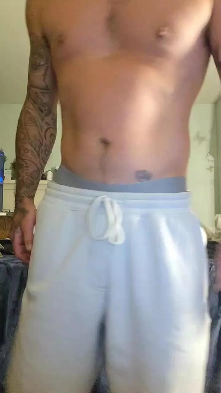 Itzmeebaby on Cam4 