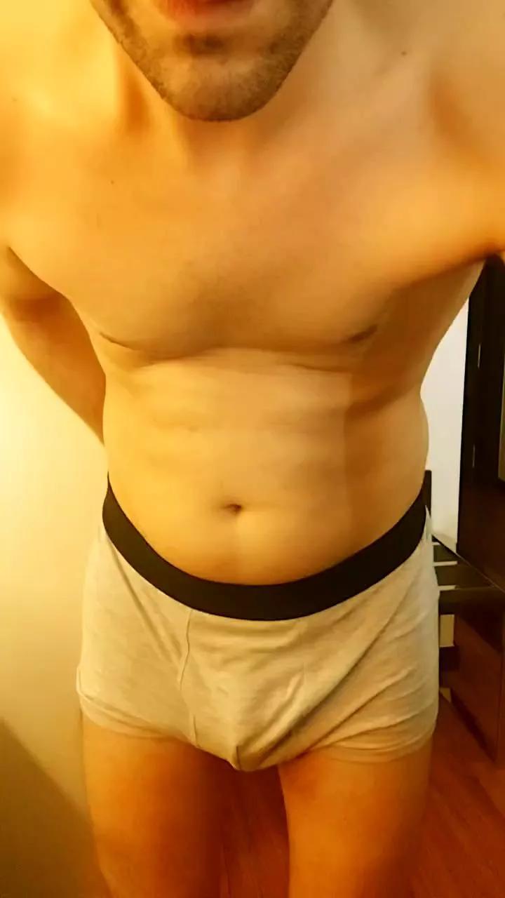 James22gg on Cam4 