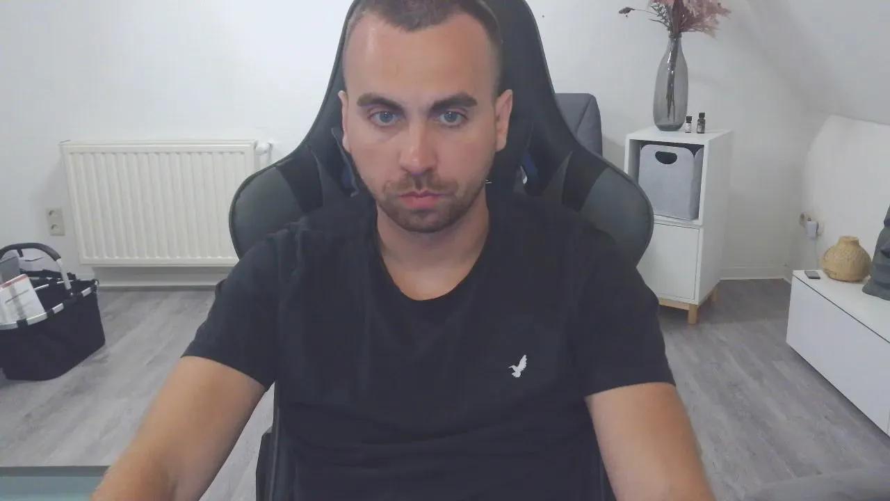 Jeansjunge96 on Cam4 