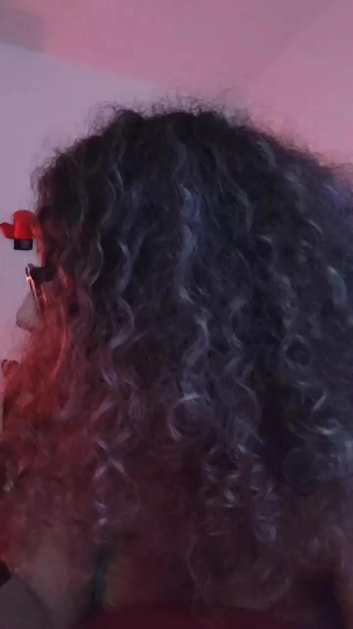 Kogumeladatrixx on Cam4 
