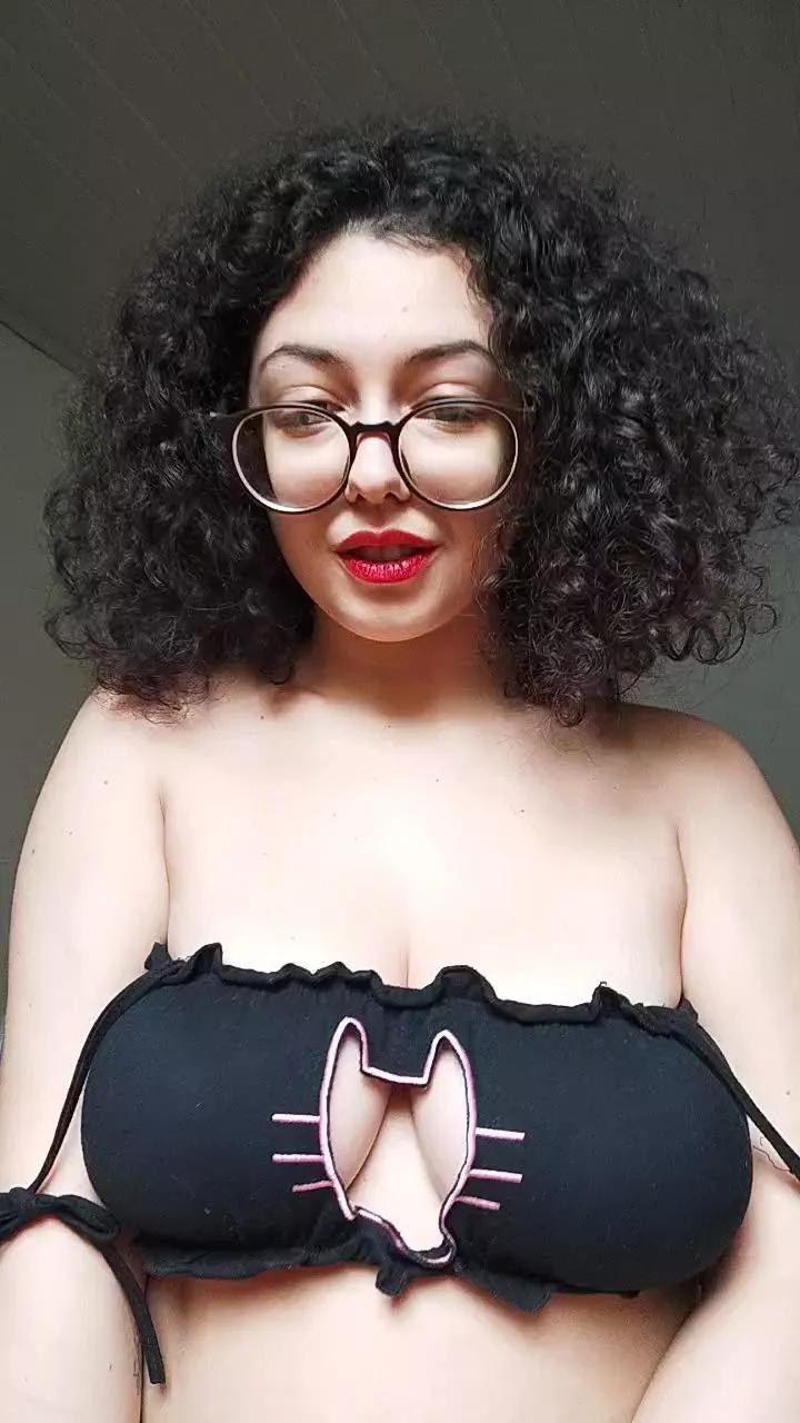 Kogumeladatrixx on Cam4 