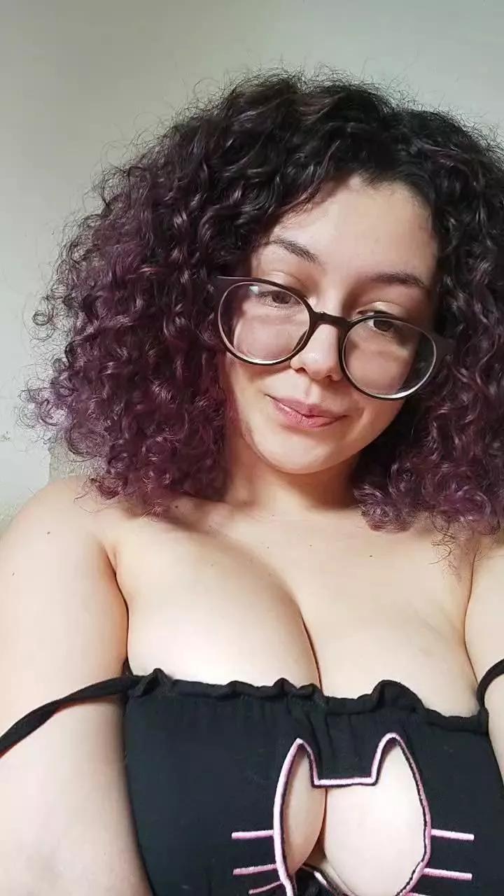 Kogumeladatrixx on Cam4 