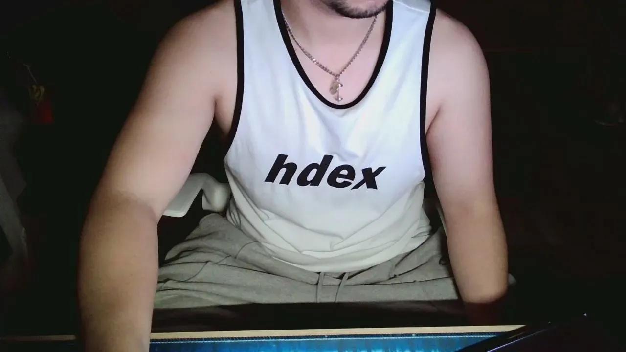 lawrececum on Cam4 