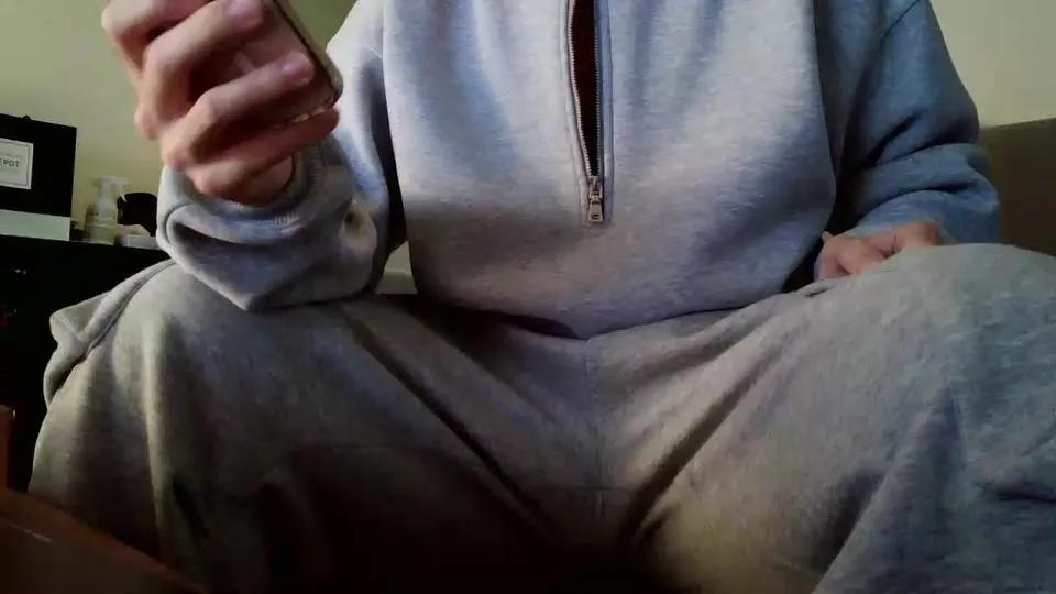 lawrececum on Cam4 