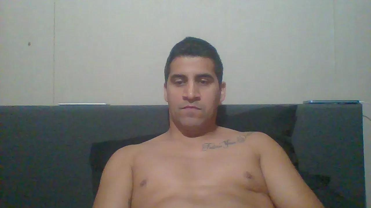 LeoRoom on Cam4 