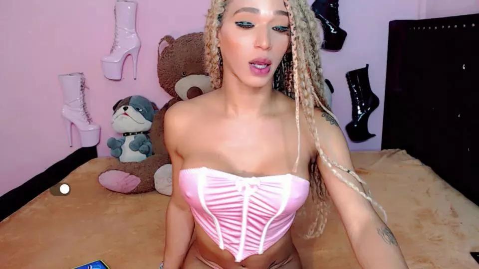lorenariivas on Cam4 