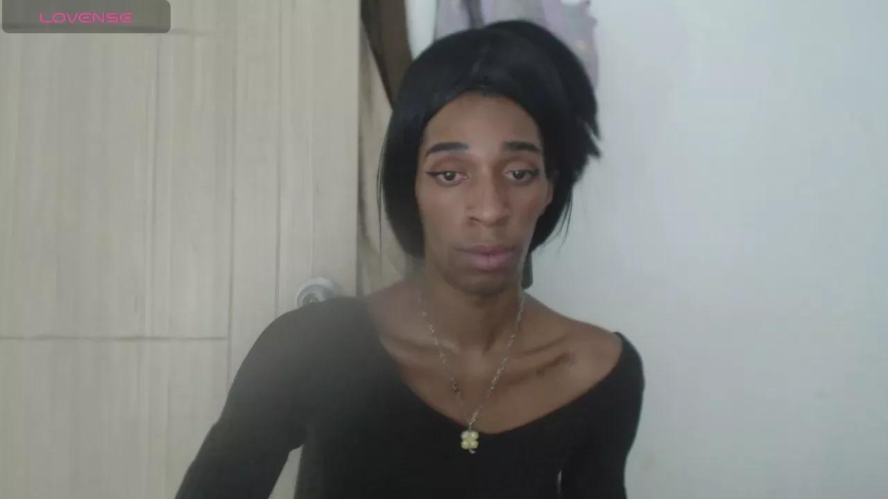 lucianadolll on Cam4 