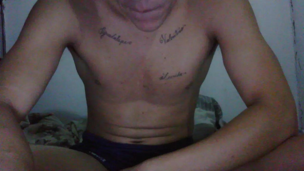 LUCIANO_PREME on Cam4 