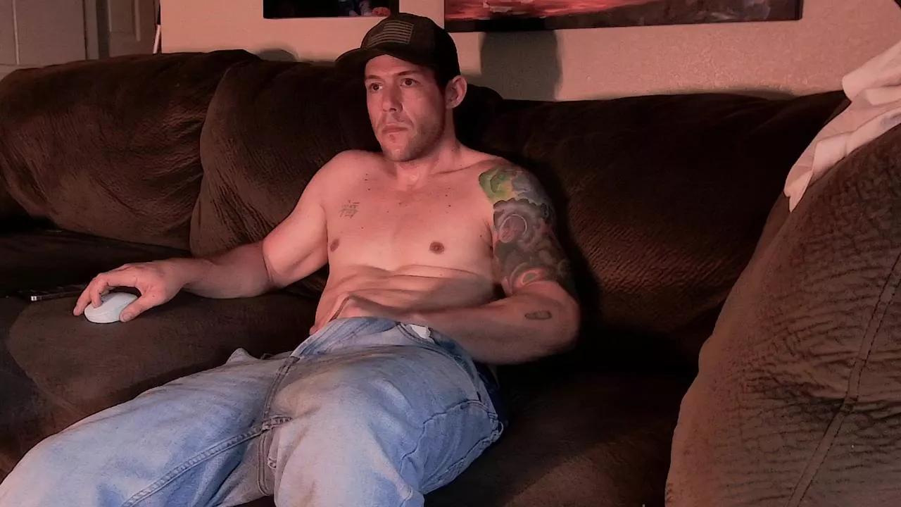Mike__Oxlong on Cam4 