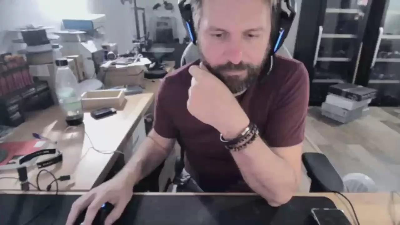 moi92160 on Cam4 