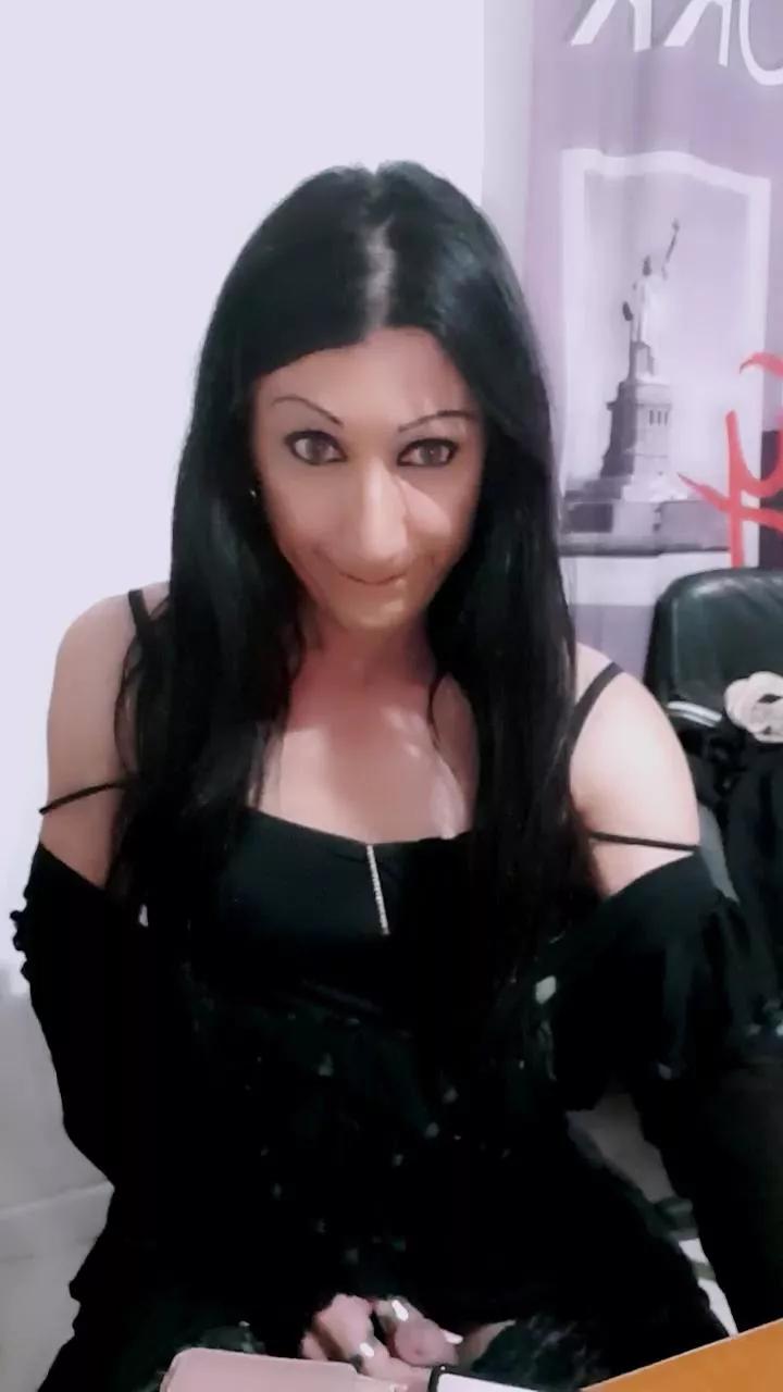 MONYTRAVCD on Cam4 