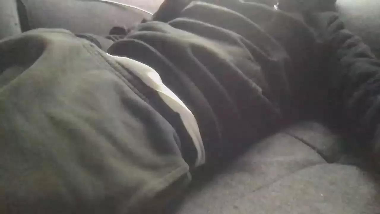 Mr_02_93 on Cam4 