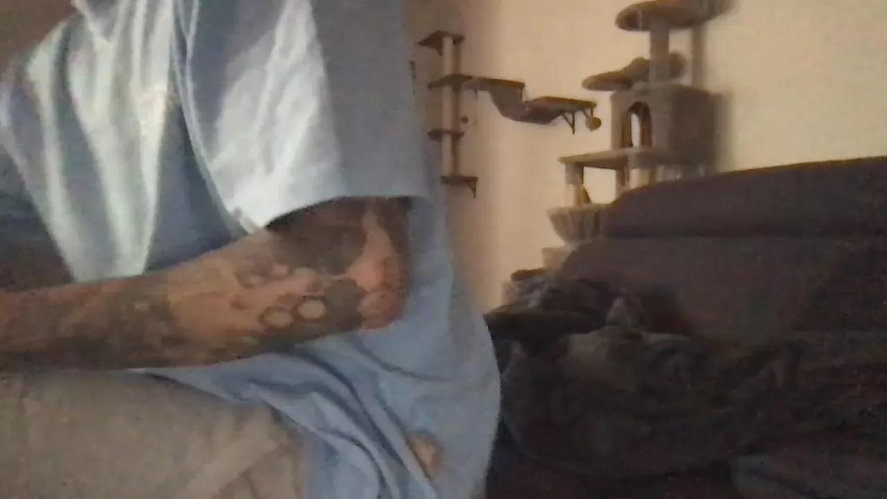 Mr_02_93 on Cam4 