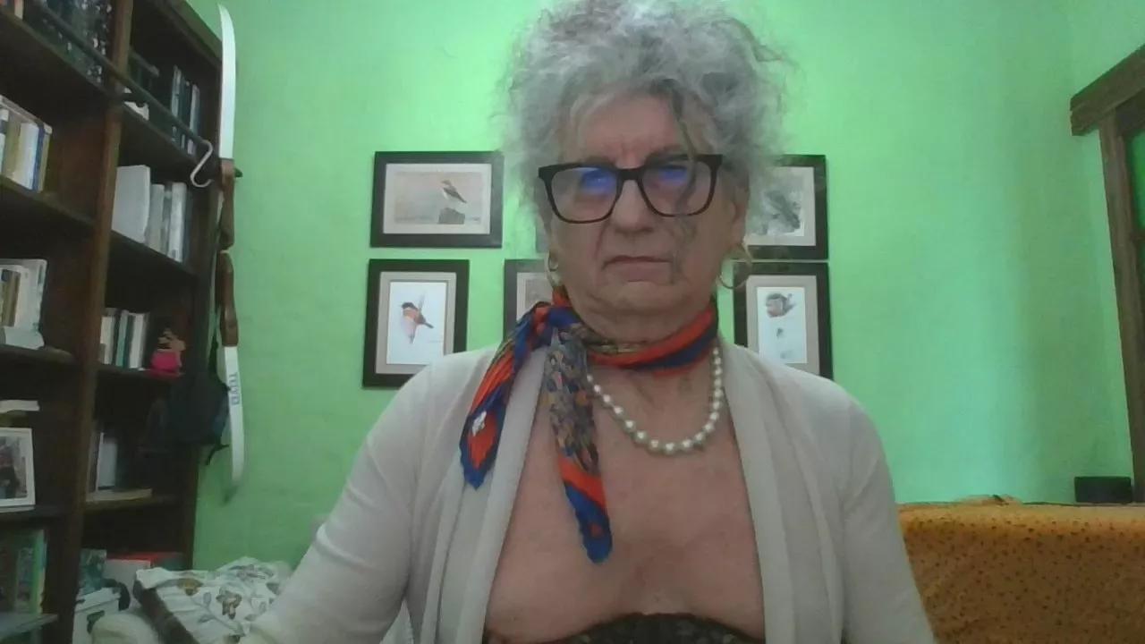 nacha8888 on Cam4 