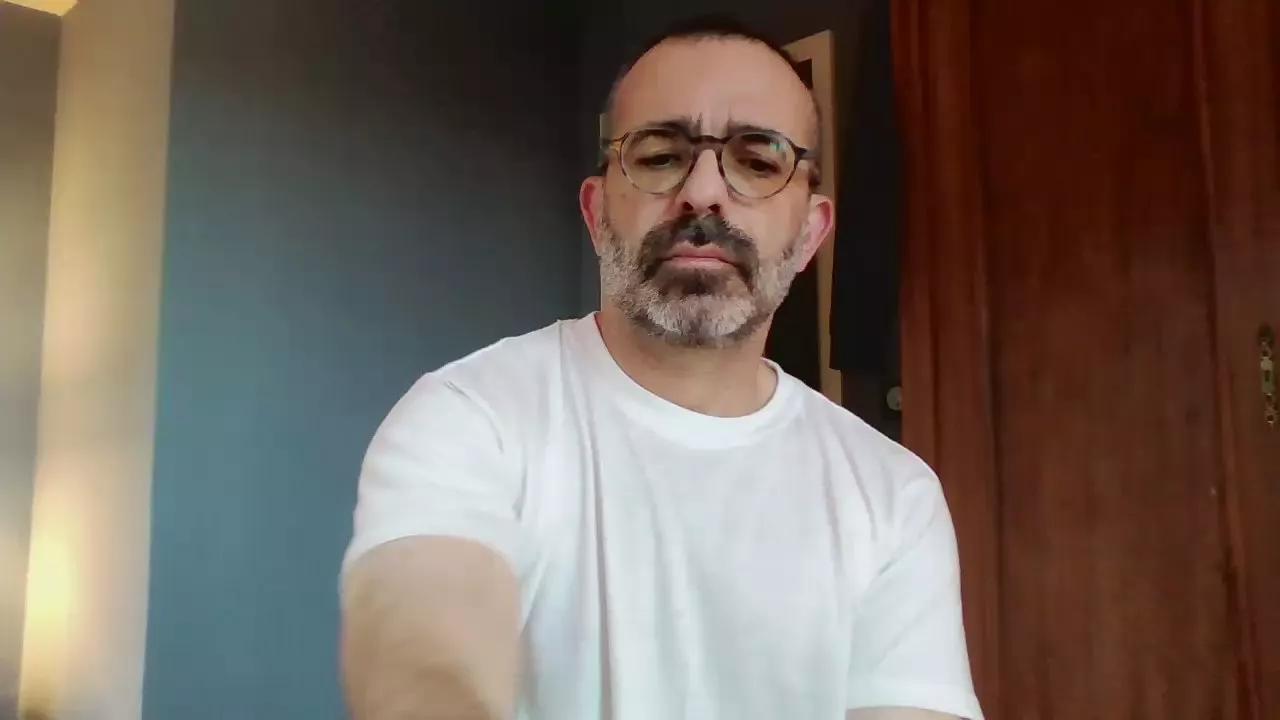 new_fakir on Cam4 