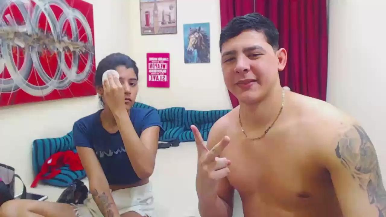 nicolleehot on Cam4 