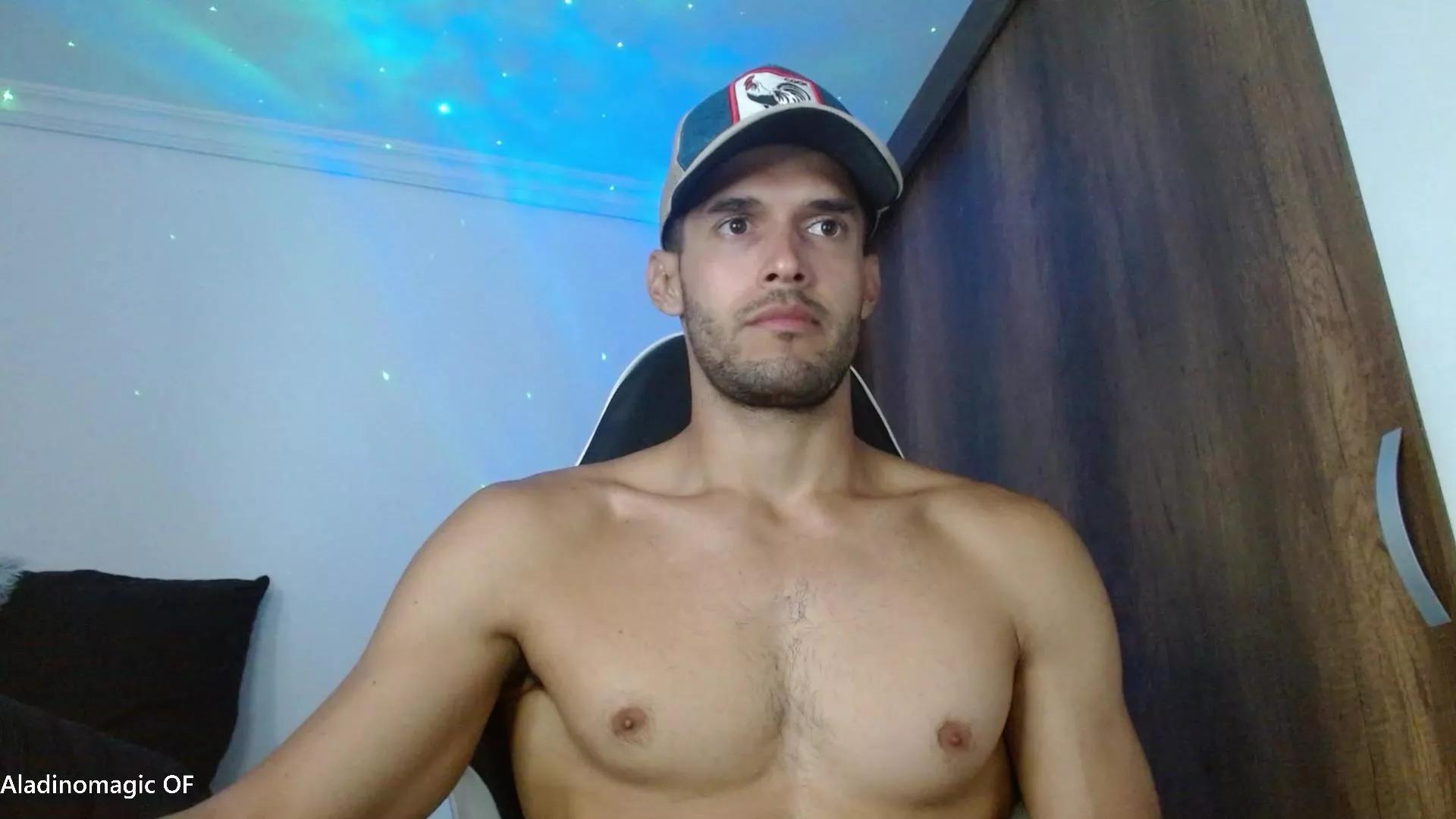 noah_jhonsonn on Cam4 