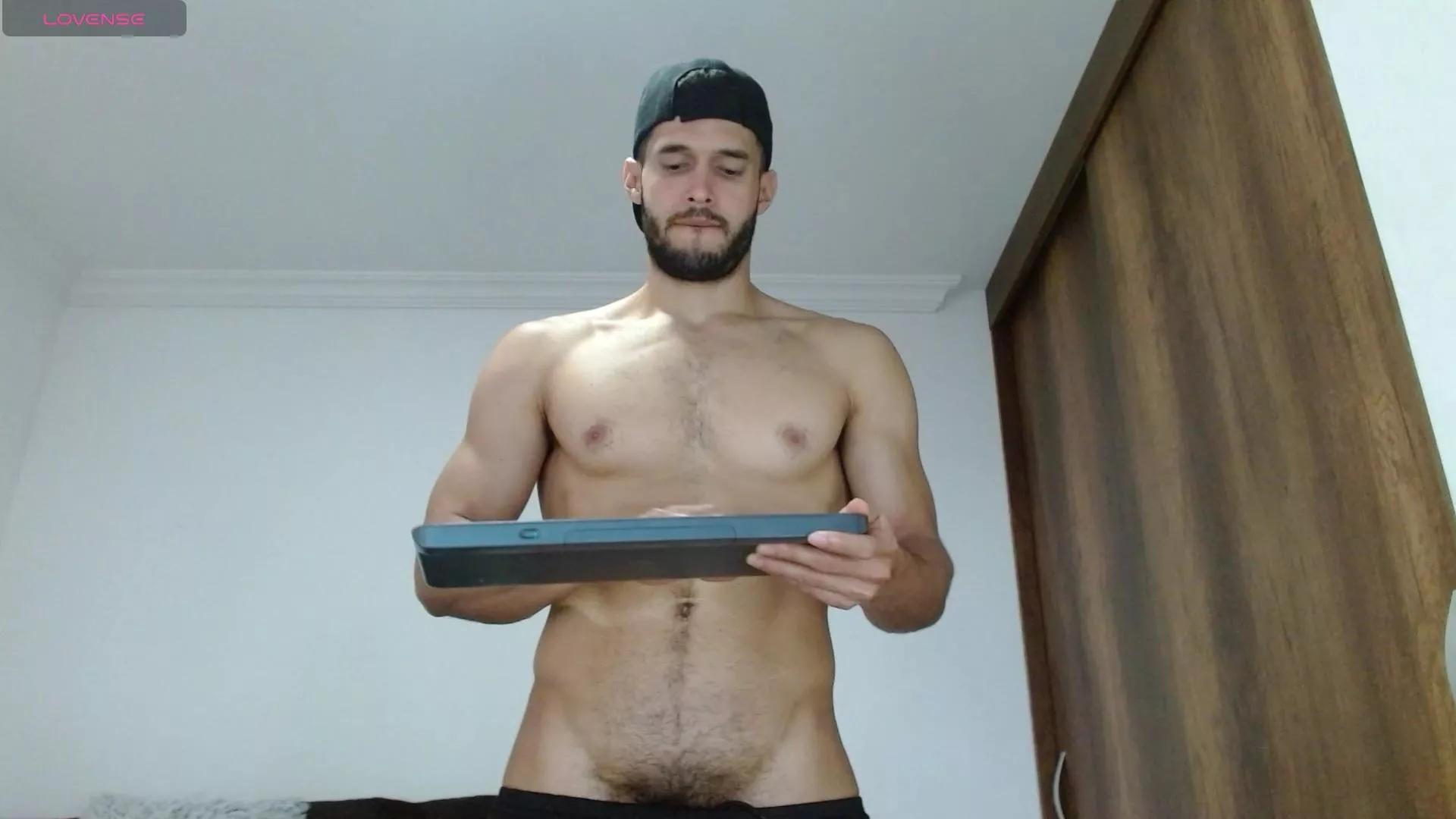 noah_jhonsonn on Cam4 
