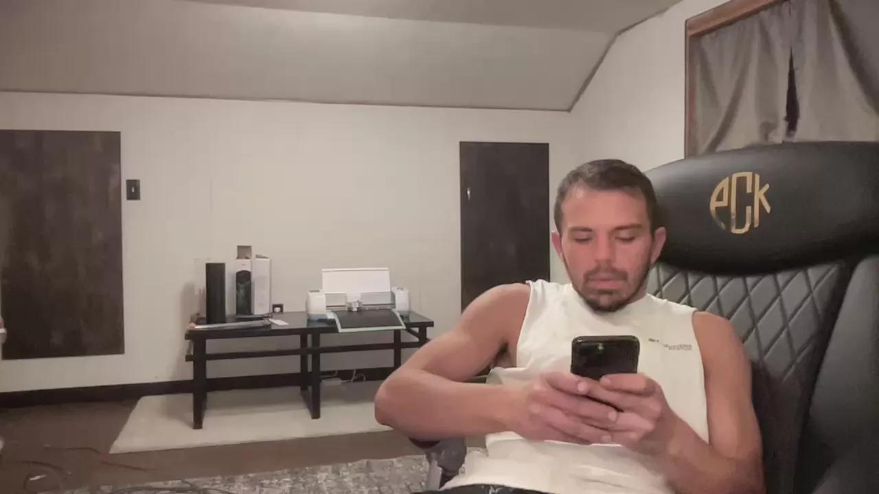 Ofthatguy on Cam4 