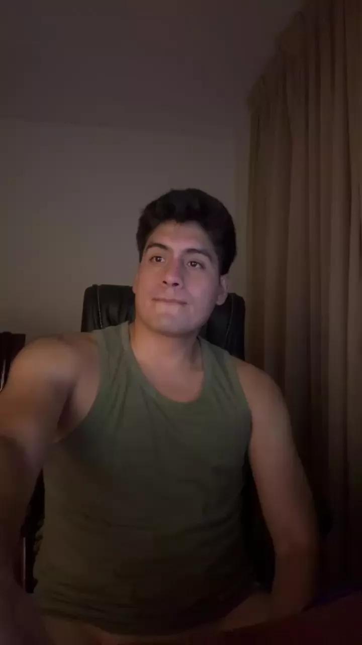 Pajerazo1 on Cam4 