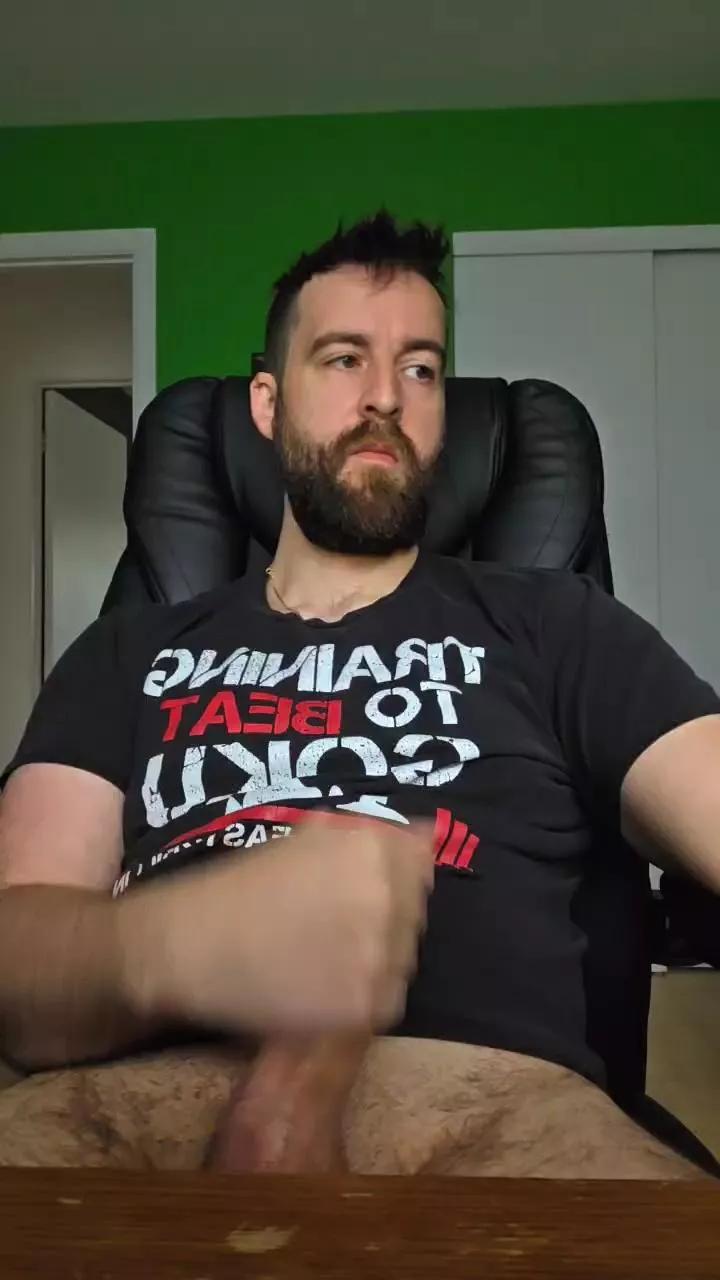 Pauly1988 on Cam4 