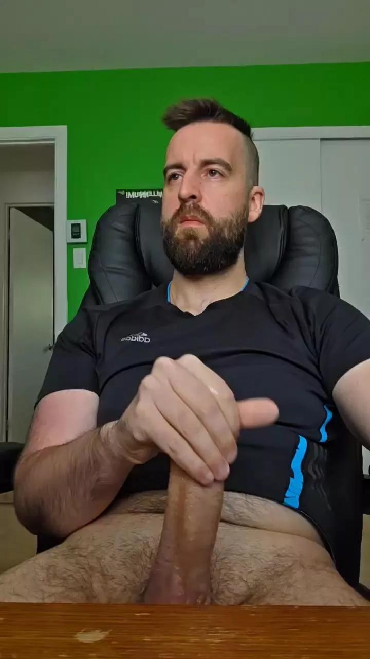 Pauly1988 on Cam4 