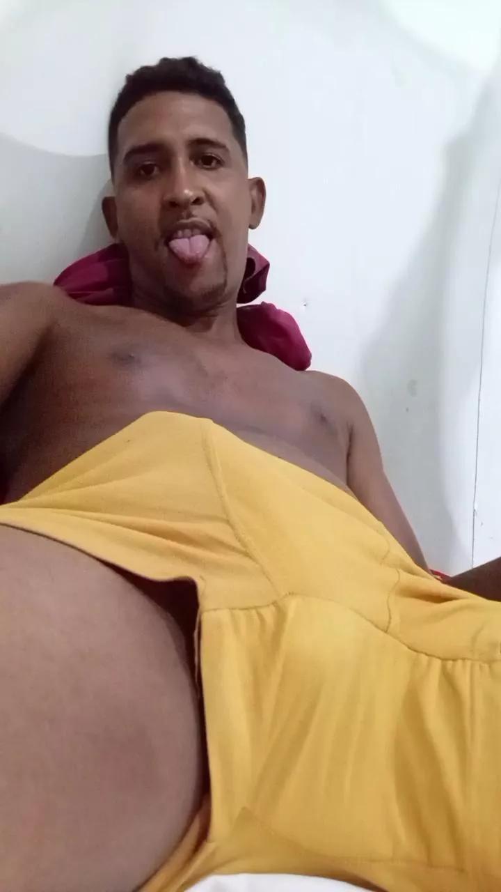pauzudo25ju on Cam4 