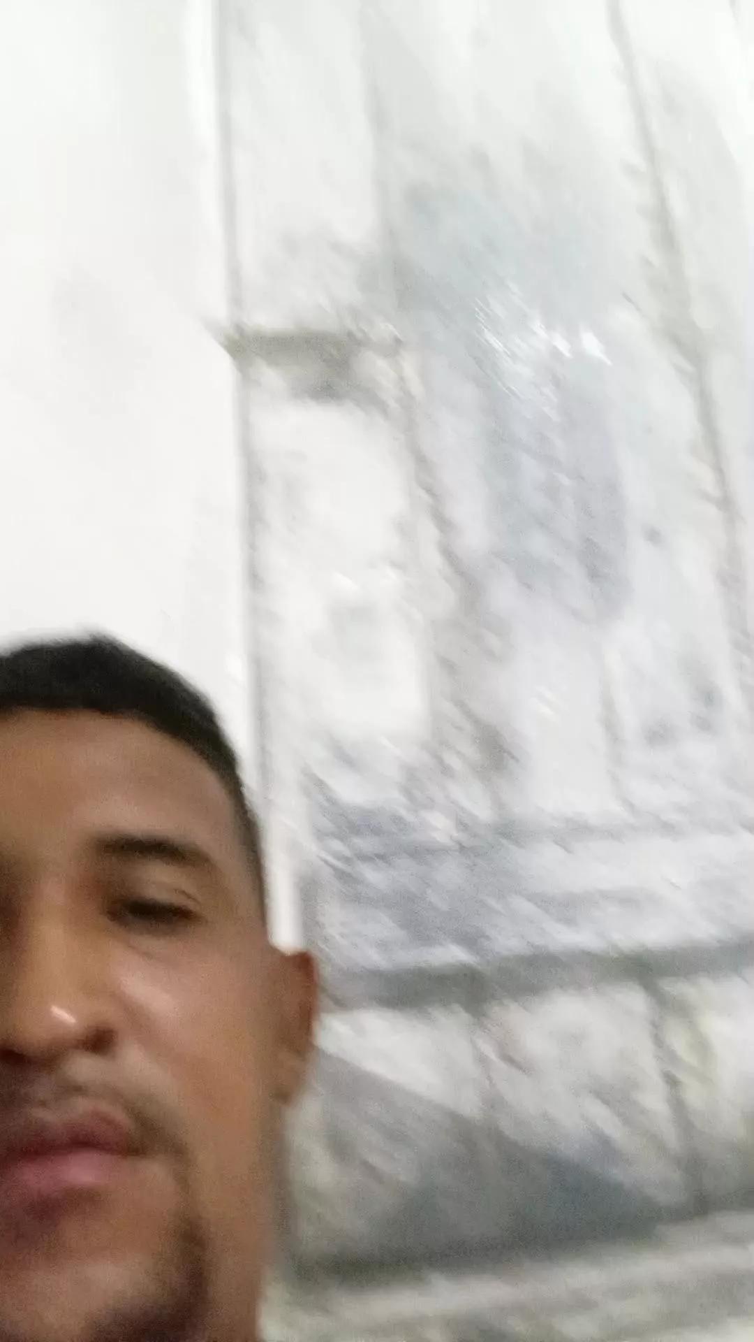 pauzudo25ju on Cam4 