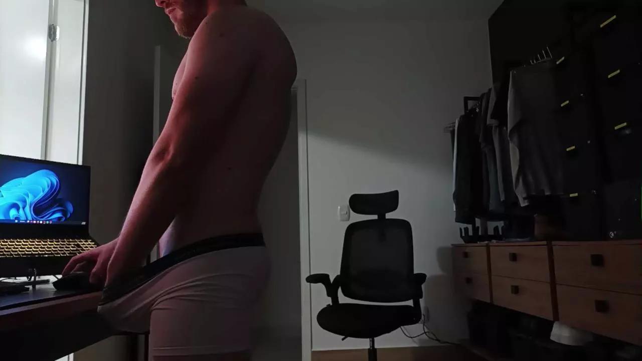rodrigoeng_ on Cam4 