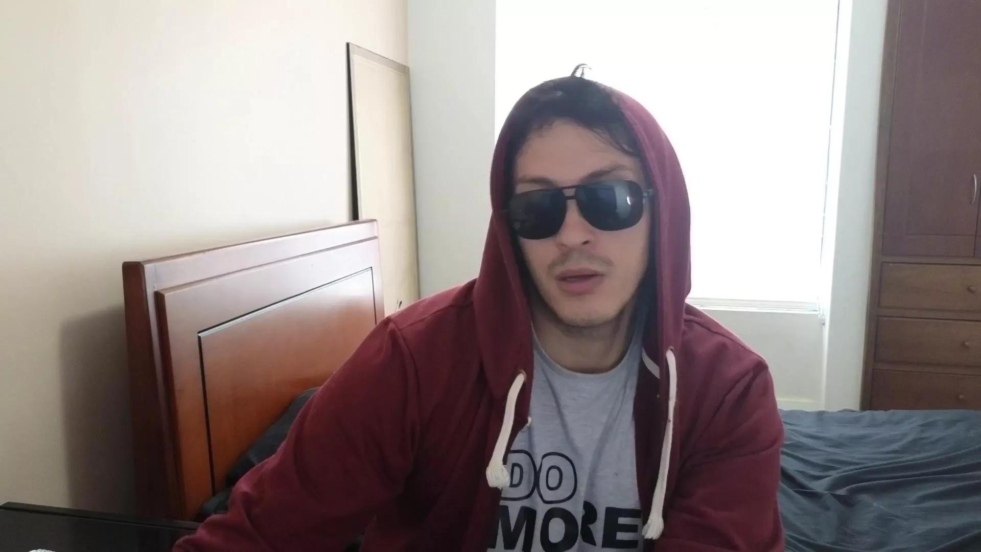 Serguioguecha33 on Cam4 