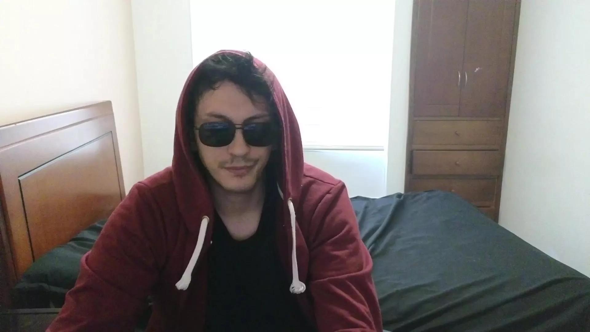 Serguioguecha33 on Cam4 