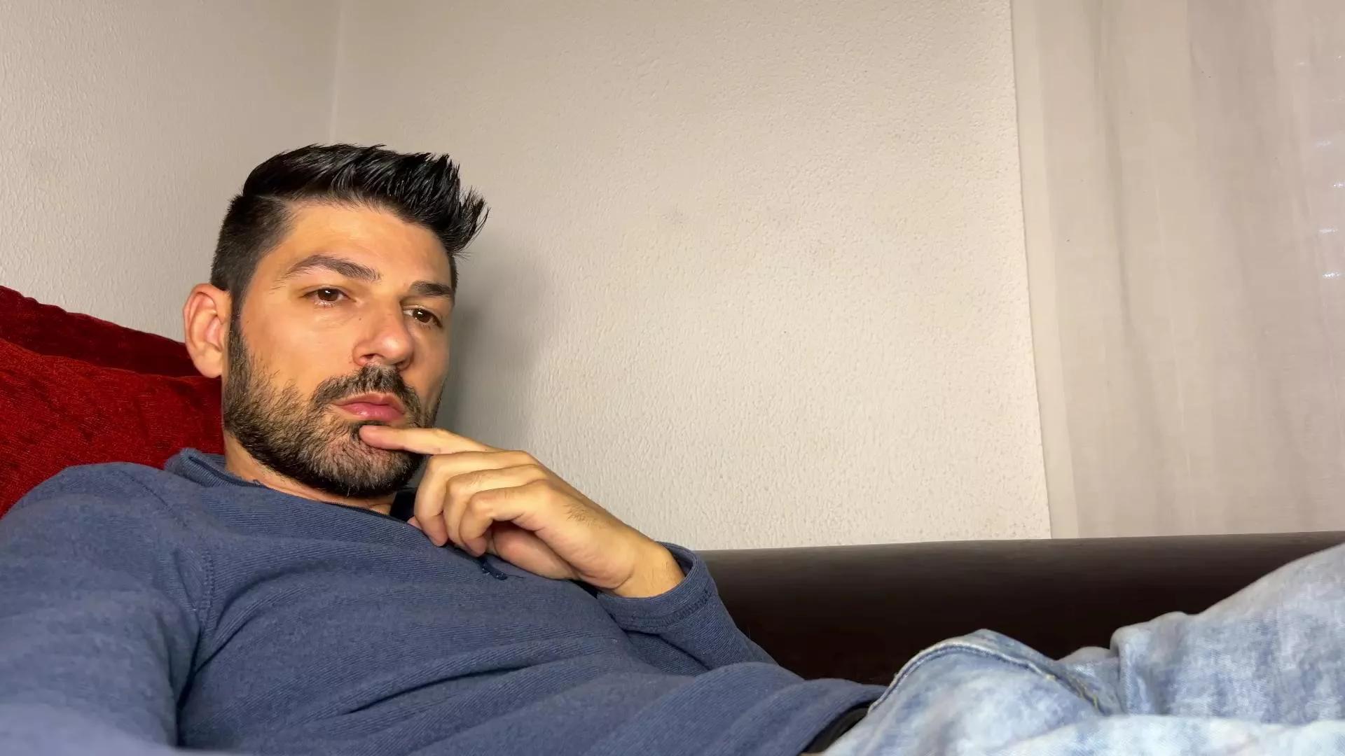 Sexxfriendch on Cam4 