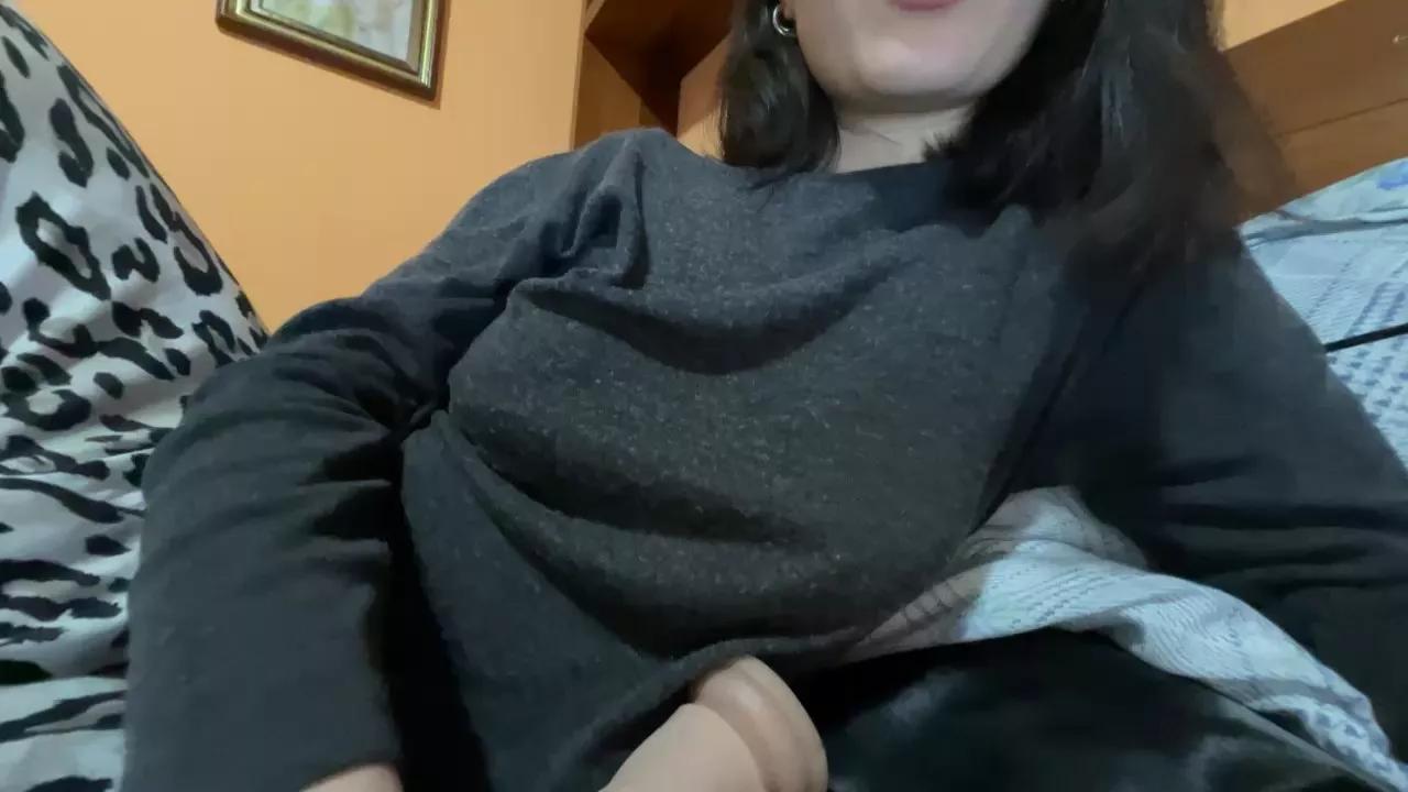 Sexyhotcouple37 on Cam4 