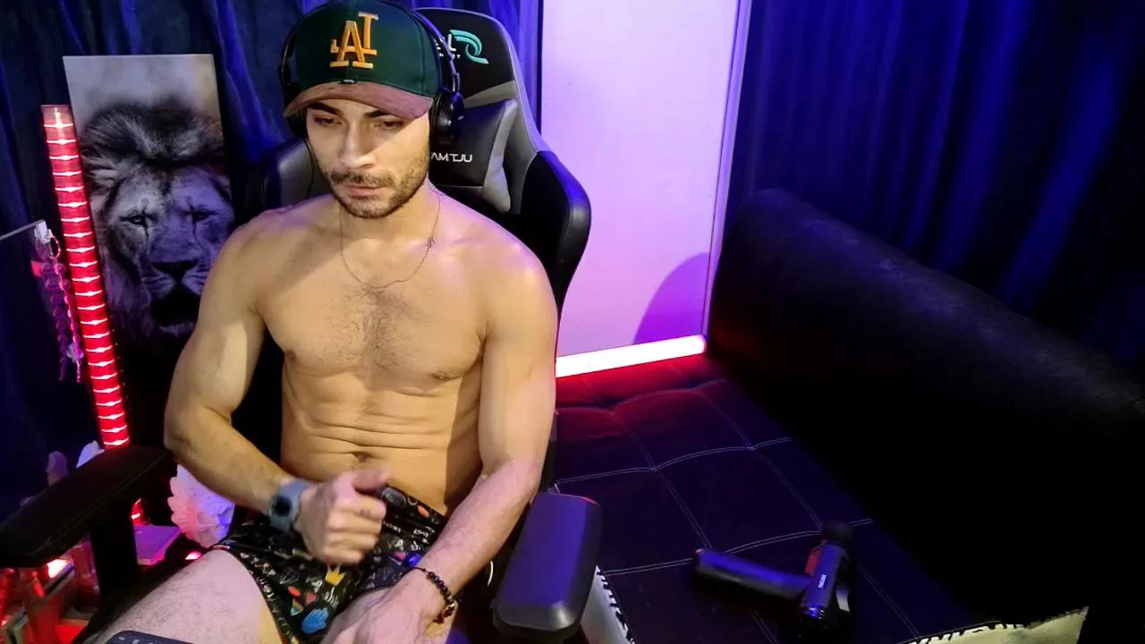 Sexylatinogay on Cam4 