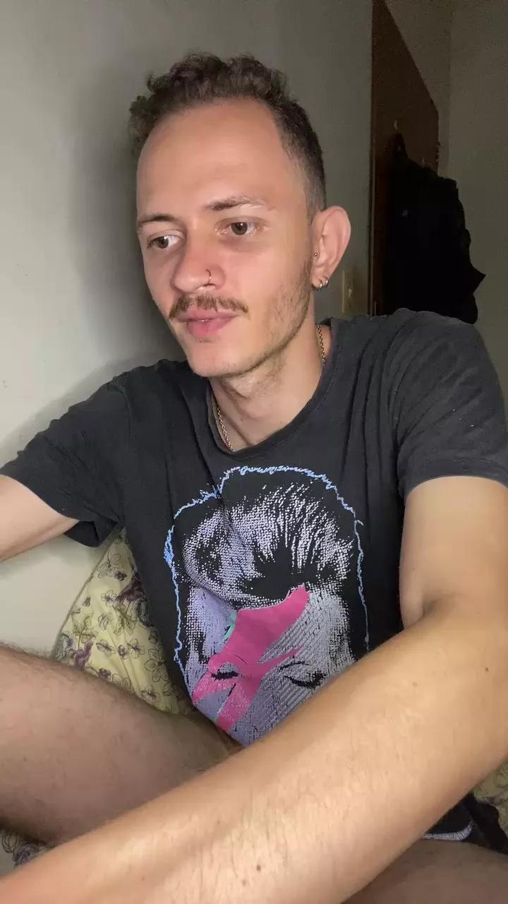 skinnybrazilian on Cam4 