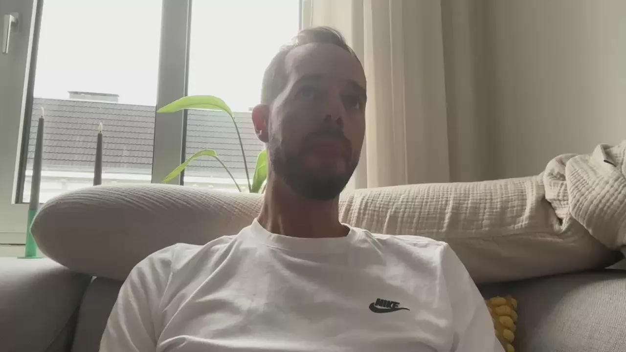 slavebi_84 on Cam4 